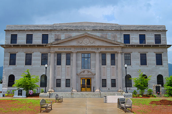 waynesville-courthouse